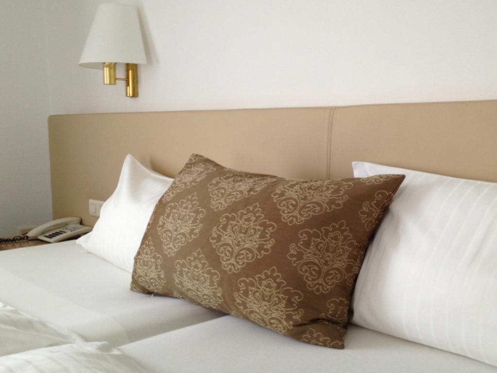 Hotel Am Erzengel Bocholt Rum bild
